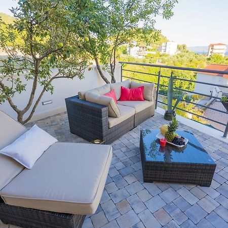 Apartments San Monte Подстрана Экстерьер фото