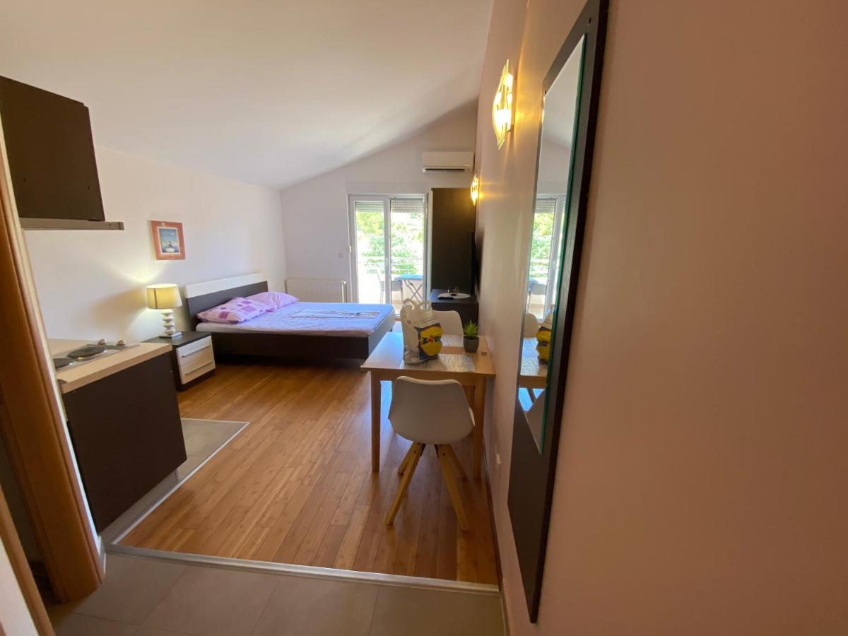 Apartments San Monte Подстрана Экстерьер фото