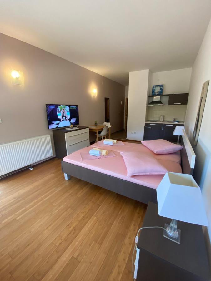 Apartments San Monte Подстрана Экстерьер фото