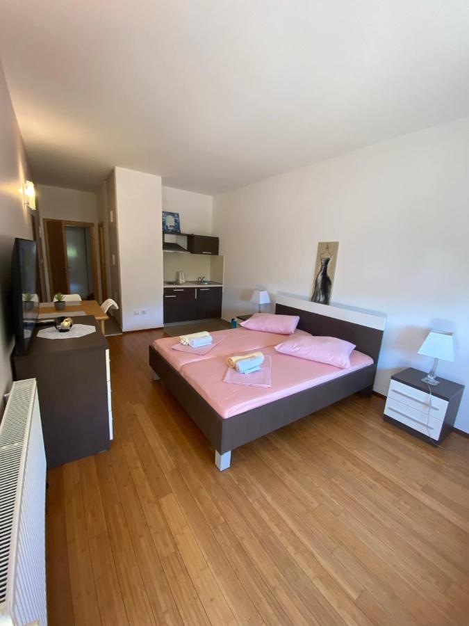 Apartments San Monte Подстрана Экстерьер фото