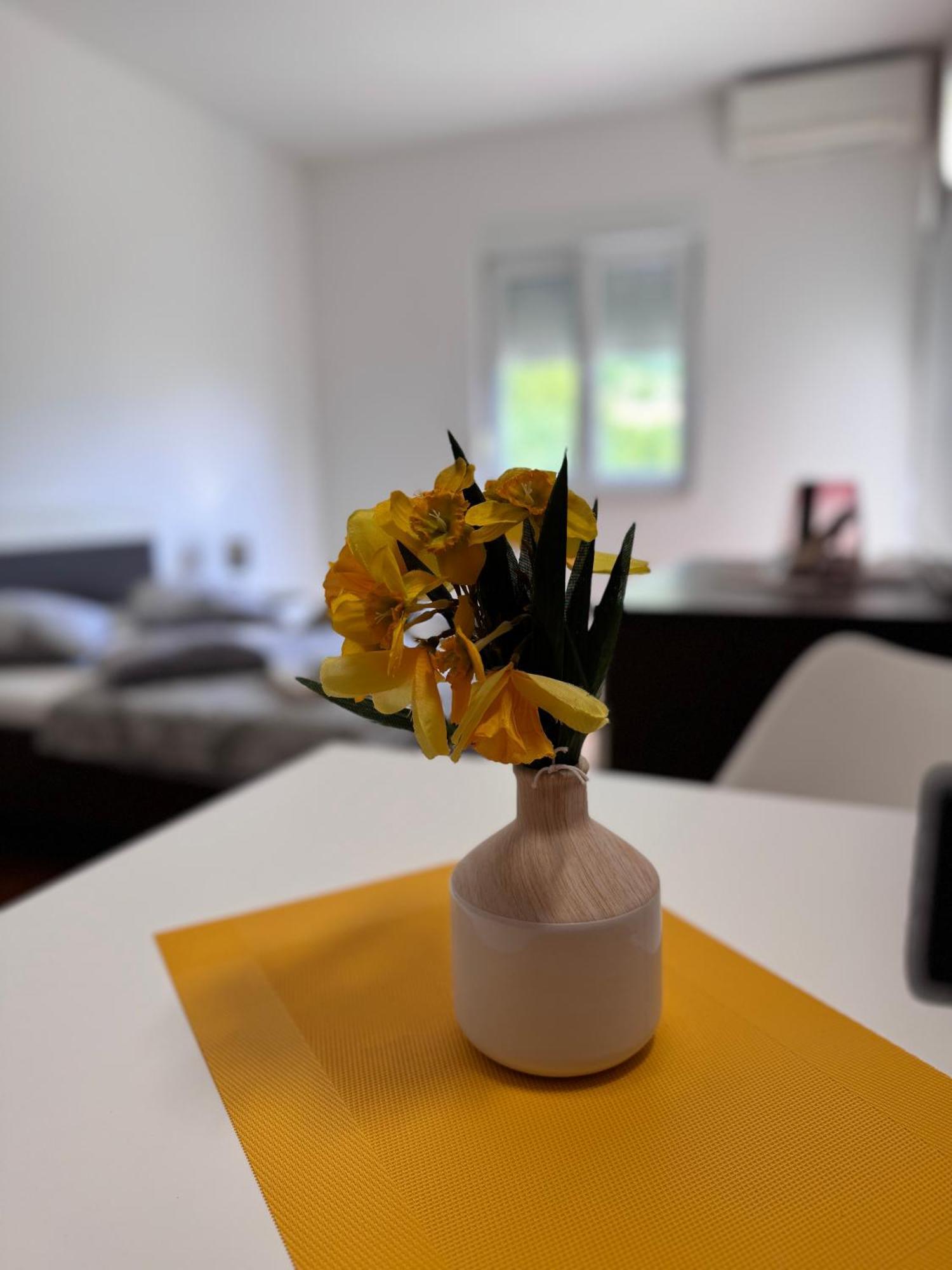 Apartments San Monte Подстрана Экстерьер фото