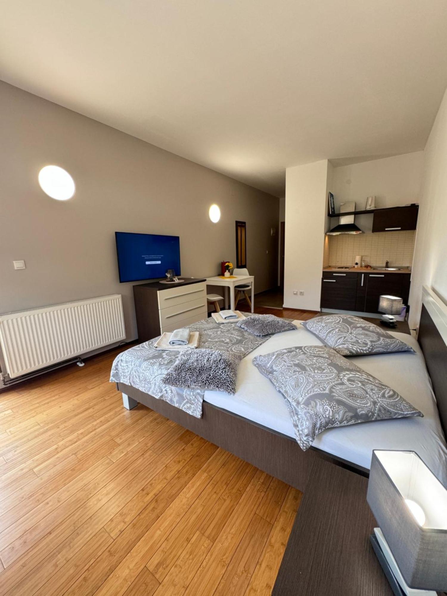 Apartments San Monte Подстрана Экстерьер фото