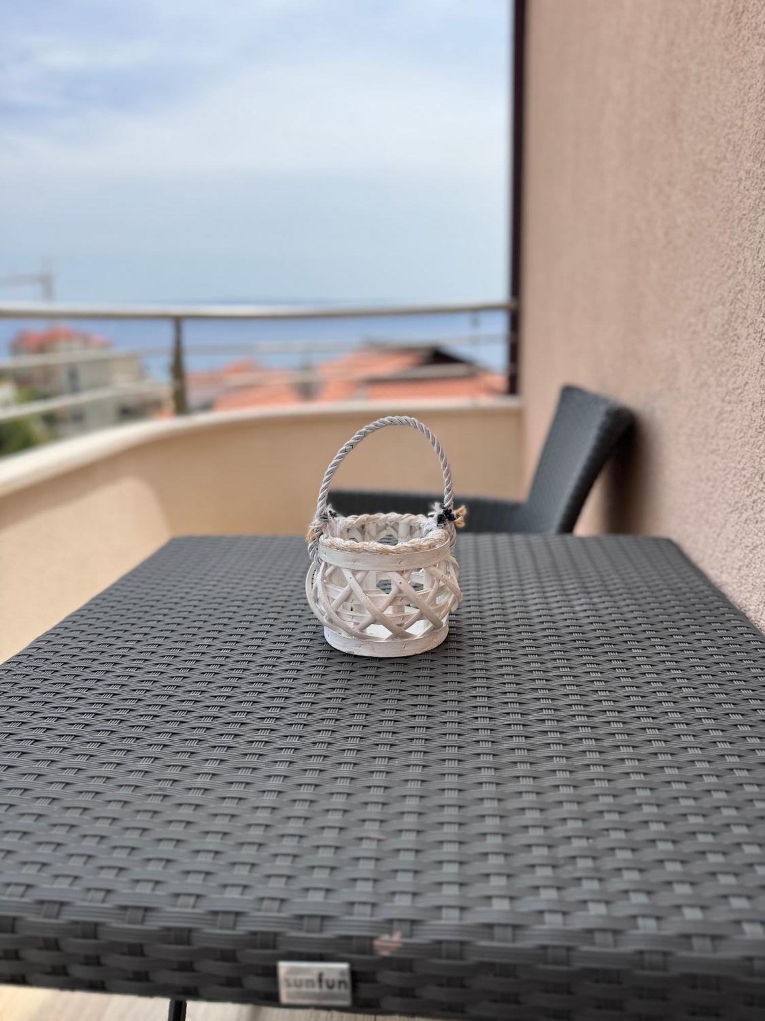 Apartments San Monte Подстрана Экстерьер фото