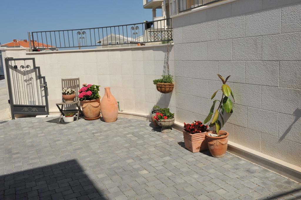 Apartments San Monte Подстрана Экстерьер фото
